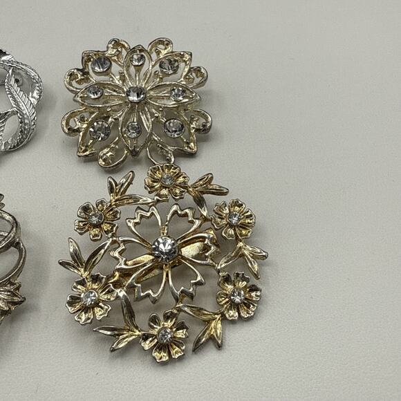 Vintage Brooch Lot Of 6 Avon Gerrys Rhinestone Flowers Snowflake Angel Wreath - Picture 5 of 14